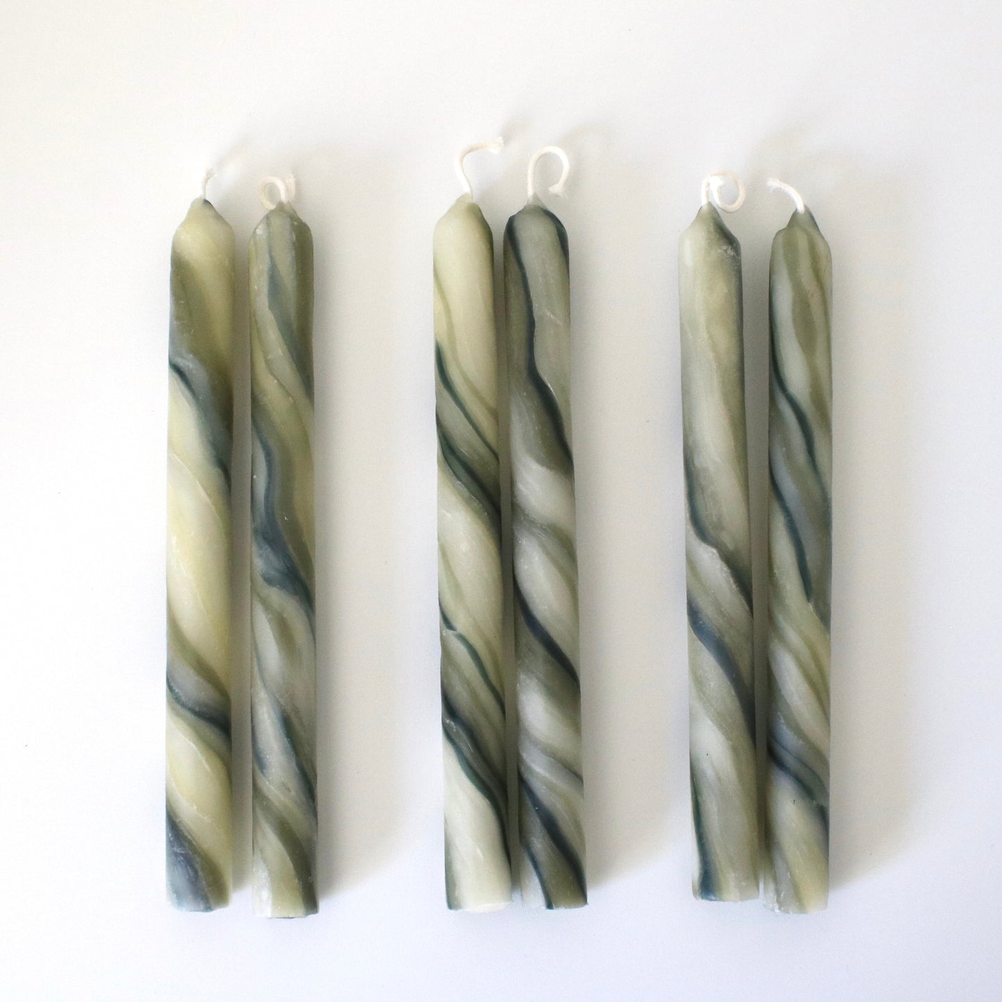 Marbled Beeswax Candles Vibrant Indigo